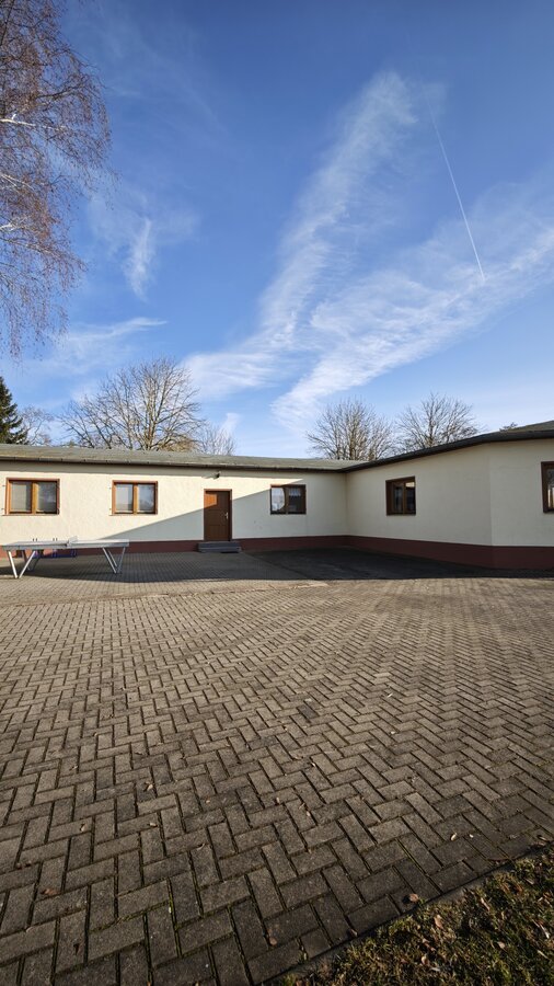 Bild vergr&ouml;&szlig;ern: Dorfgemeinschaftshaus Dederstedt