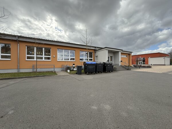 Bild vergr&ouml;&szlig;ern: Auf dem Bild ist die Sekundarschule in Röblingen am See zu sehen.