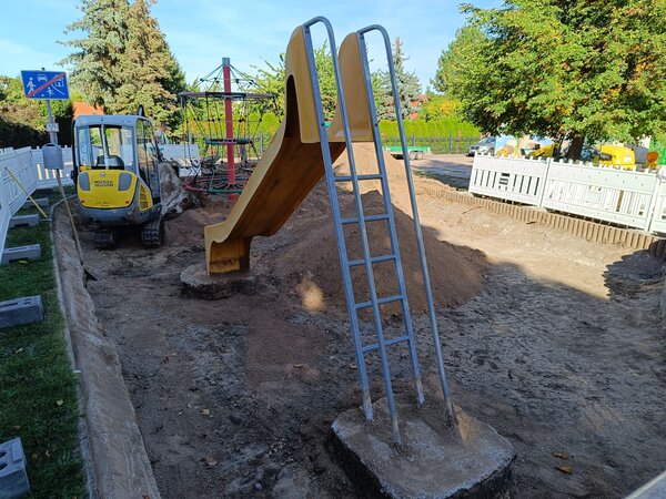 Bild vergr&ouml;&szlig;ern: Spielplatz Aseleben Pionierstraße