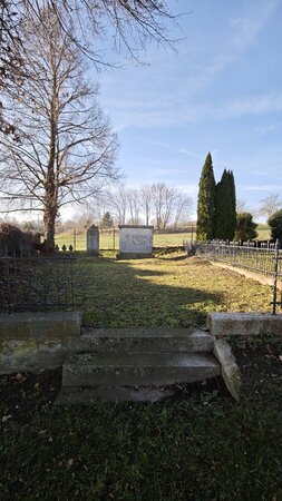Bild vergr&ouml;&szlig;ern: Friedhof Volkmaritz